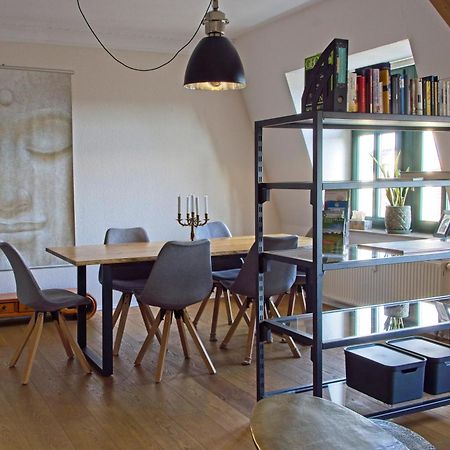 Neustadt-Aussicht - Grosse Wohnung Mit Balkon Dresden Luaran gambar