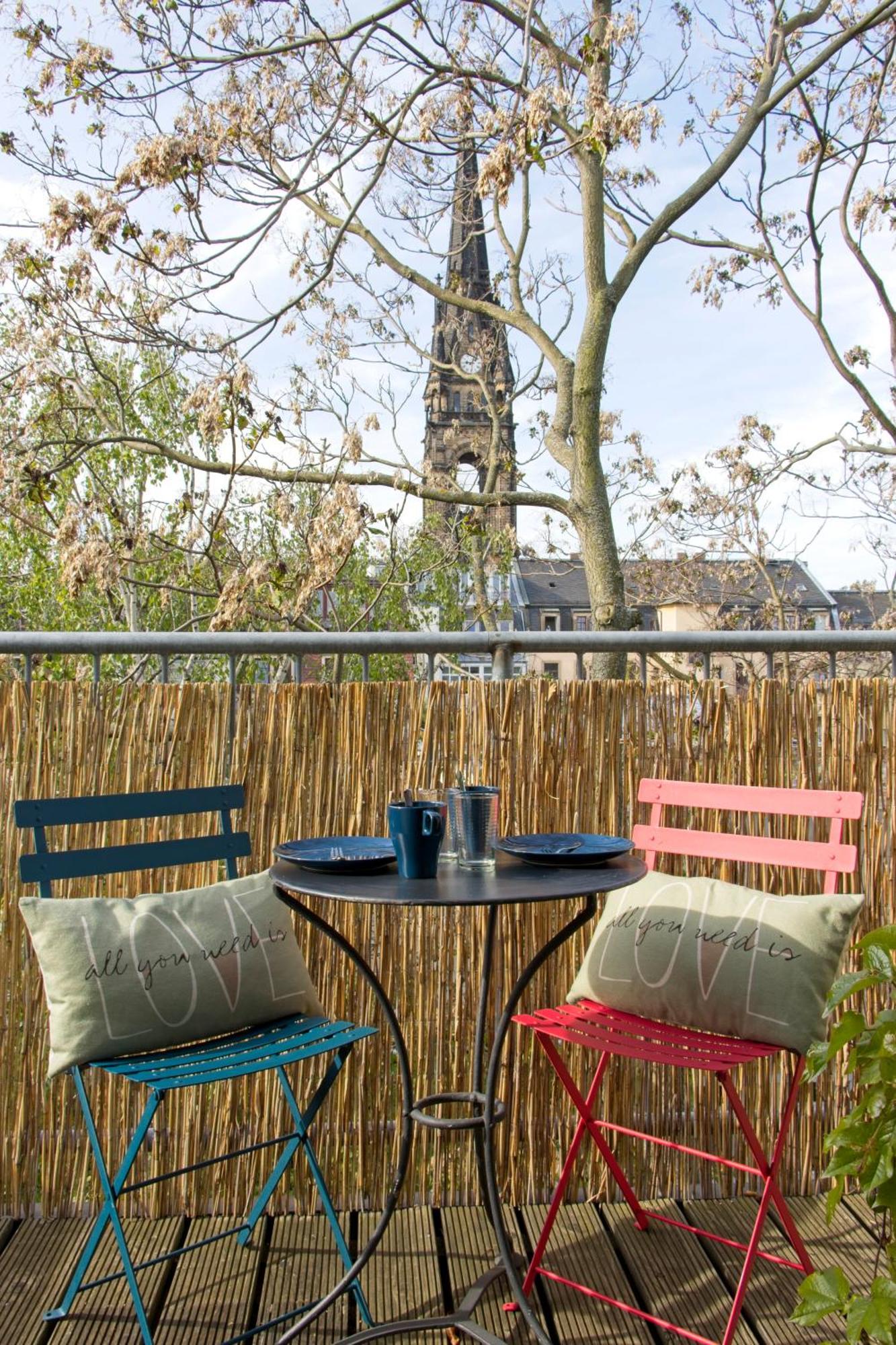 Neustadt-Aussicht - Grosse Wohnung Mit Balkon Dresden Luaran gambar